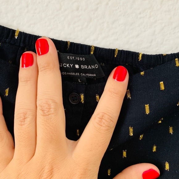 LUCKY 🍀 BRAND navy blue and gold Cold Shoulders - Picture 4 of 8